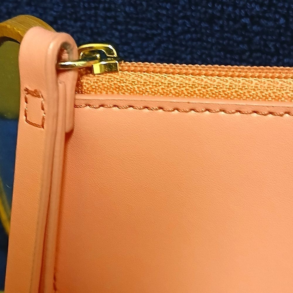 KATE SPADE Top Zippered Wristlet. Pink/Salmon - Picture 3 of 8